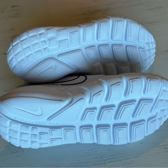 Youth Nike Flex Runner 2 Tennis Shoe Sneakers - Picture 7 of 10